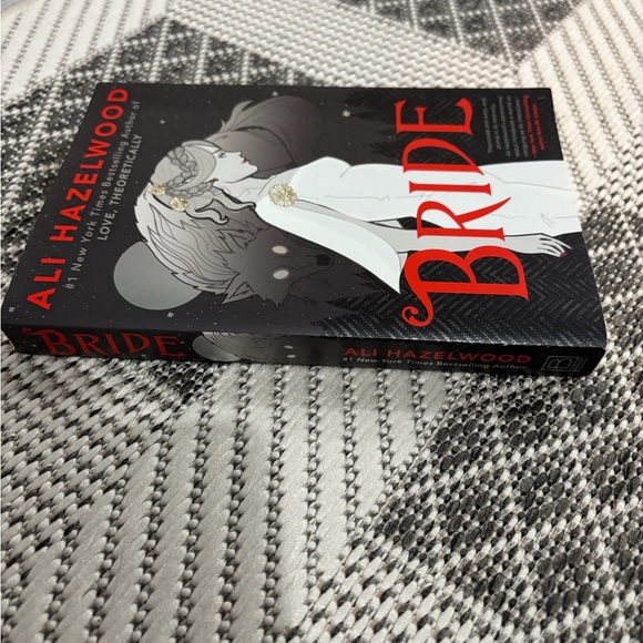 3/20$ Bride by Ali Hazelwood - Picture 3 of 6